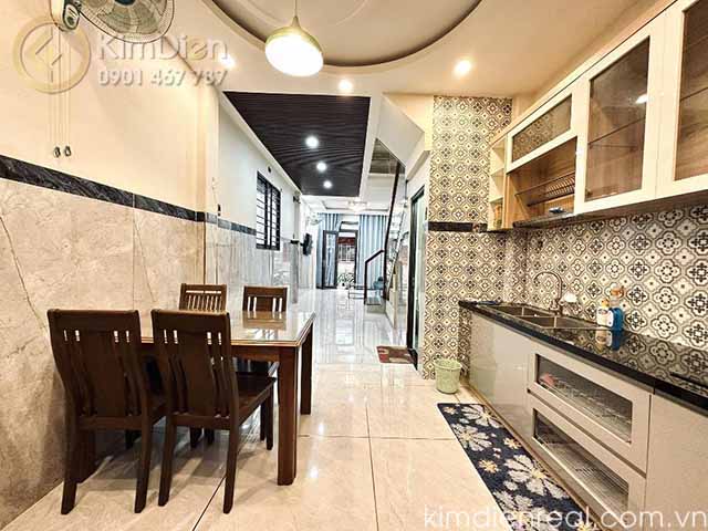 ban nha hem xe hoi phuong 25 binh thanh (3)