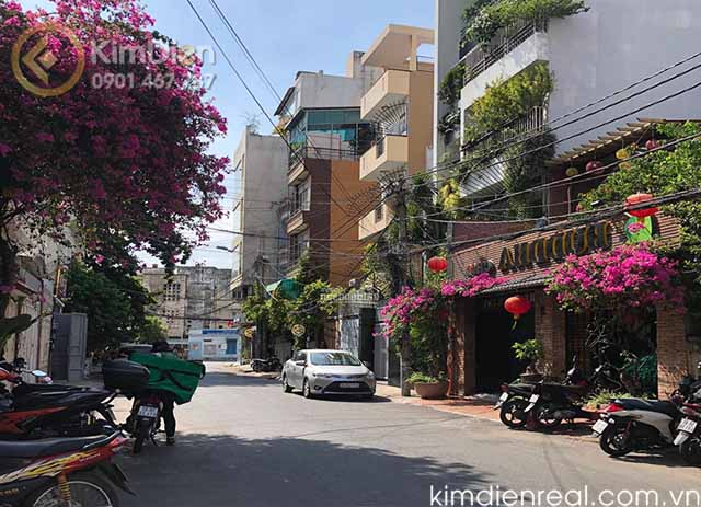 ban nha mat tien duong dang dung phuong tan dinh quan 1