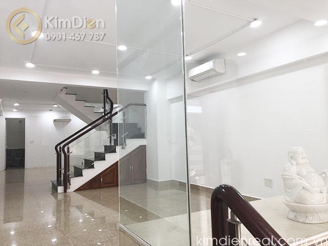 ban nha mat tien duong hoa hong quan phu nhuan