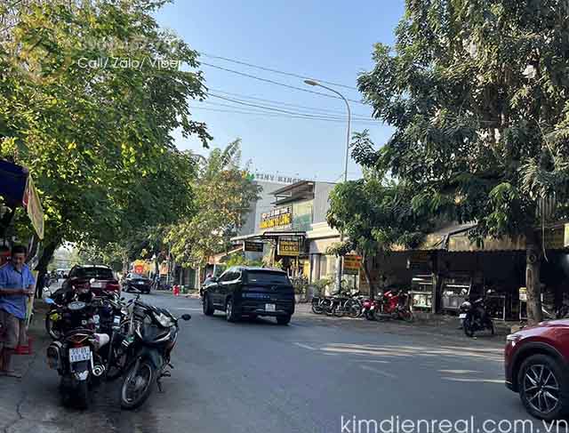 ban nha mat tien duong le van thinh quan 2