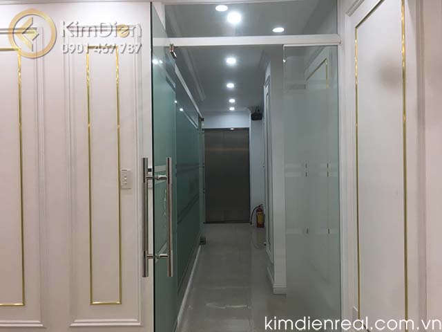 ban nha mat tien duong tran hung dao quan 1 (3)