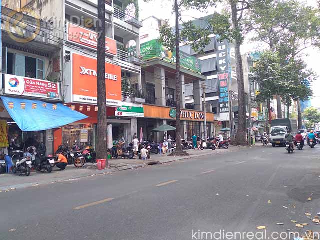 ban nha mat tien quan 1