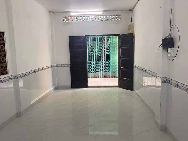 ban nha mat tien rong 9m quan 1