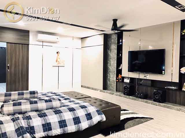 ban nha quan 1 huong tay (2)