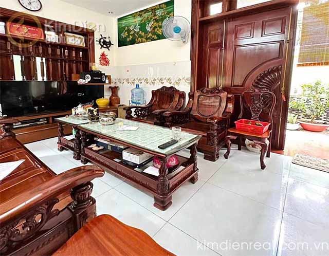 ban nha thao dien can goc 2 mt duong nha co thang may