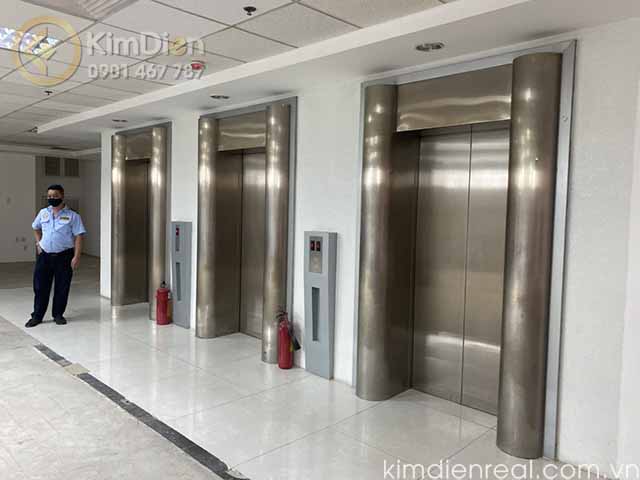 ban toa nha 2 mat tien duong nguyen trai quan 1 (1)