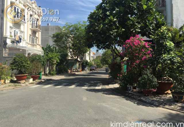 ban toa nha can ho dich vu duong xuan thue thao dien quan 2