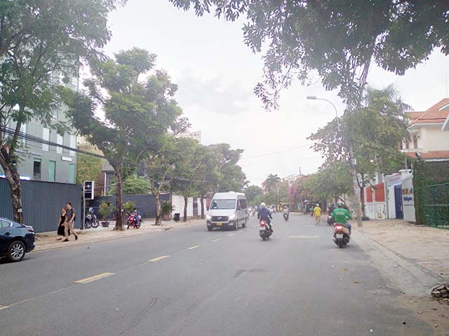 ban toa nha van phong khu thao dien