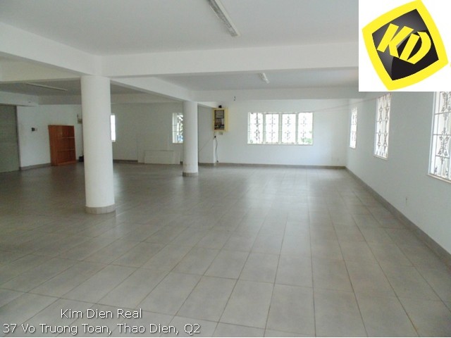 ban-biet-thu-thao-dien-mat-song-sai-gon