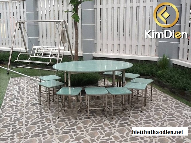 an-biet-thu-san-vuon-ho-boi-quan-2-dep