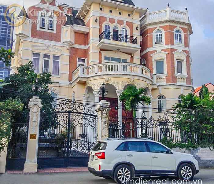 cho thue biet thu 700m2 8 phong ngu thao dien quan 2