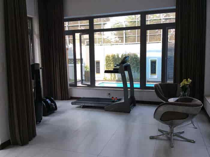 cho thue biet thu duong nguyen van huong phuong thao dien