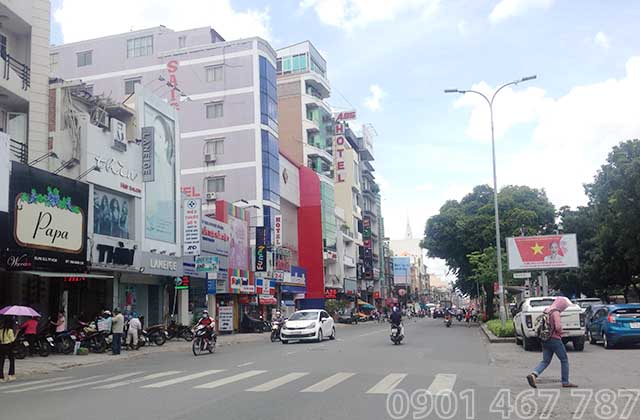 cho thue nha mat tien duong hai ba trung quan 3