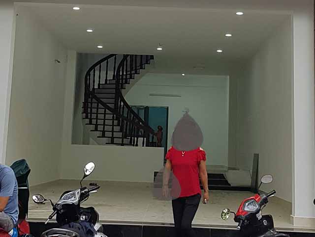 cho thue nha mat tien duong nguyen quy duc quan 2