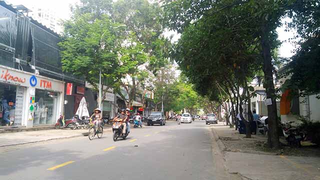 cho thue nha mat tien duong xuan thuy thao dien