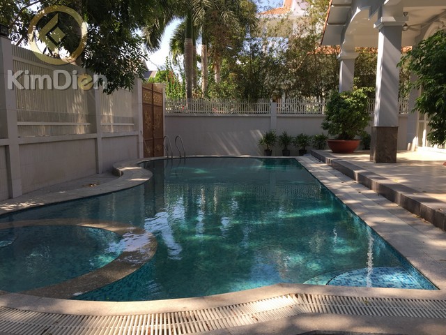 cho-thue-biet-thu-thao-dien-nguyen-van-huong