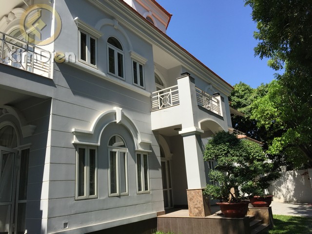 cho-thue-biet-thu-thao-dien-nguyen-van-huong