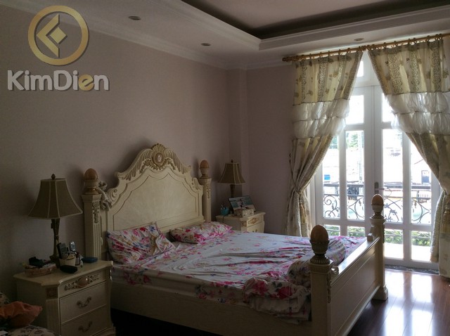 cho-thue-biet-thu-thao-dien-quan-2