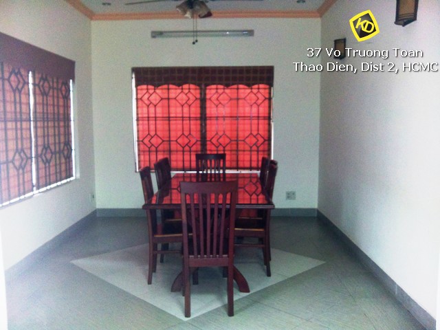 cho-thue-biet-thu-thao-dien-ho-boi-san-vuon