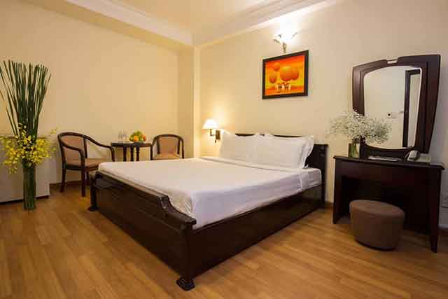 khach san gan cho ben thanh quan 1