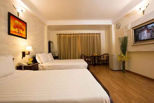 khach san gan duong nguyen an ninh quan 1