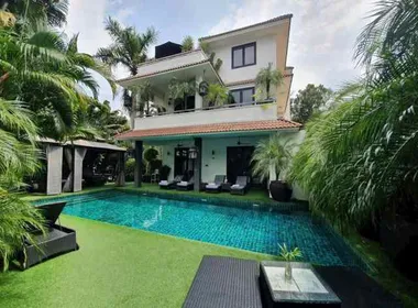 Bán biệt thự căn góc 2 mặt tiền Nguyễn Văn Hưởng Thảo Điền