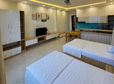 Bán toà nhà căn hộ dịch vụ gần bãi biển