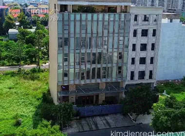 Bán tòa nhà văn phòng gần ủy ban Thành phố Thủ Đức