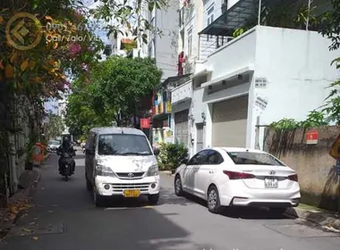 Bán 2 lô đât Thảo Điền Q2 tiện xây nhà ở, CHDV
