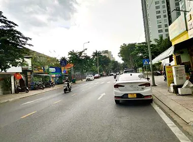 Bán Nhà Đường Nguyễn Văn Hưởng Thảo Điền