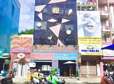 Cho Thuê Nhà Mặt Tiền Quận 10 Làm Thẩm Mỹ Viện Phòng Khám