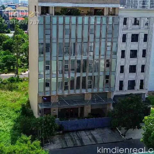 Bán tòa nhà văn phòng gần ủy ban Thành phố Thủ Đức