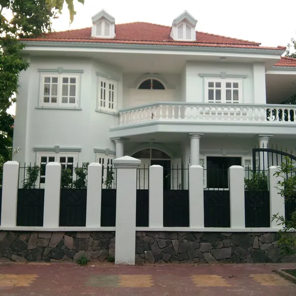 BÁN BIỆT THỰ THẢO ĐIỀN 131 NGUYỄN VĂN HƯỞNG
