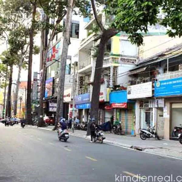 Bán Nhà Đường Trần Quang Khải Mặt Tiền Rộng 7.6m