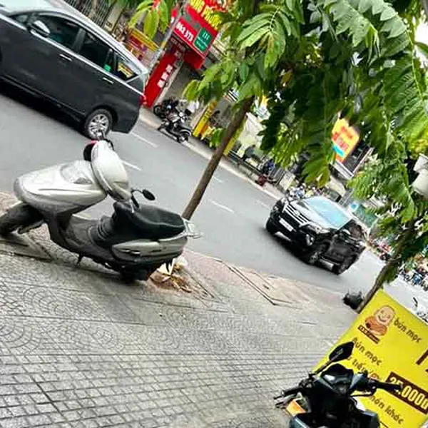 Bán Nhà Mặt Tiền Đinh Tiên Hoàng Quận 1