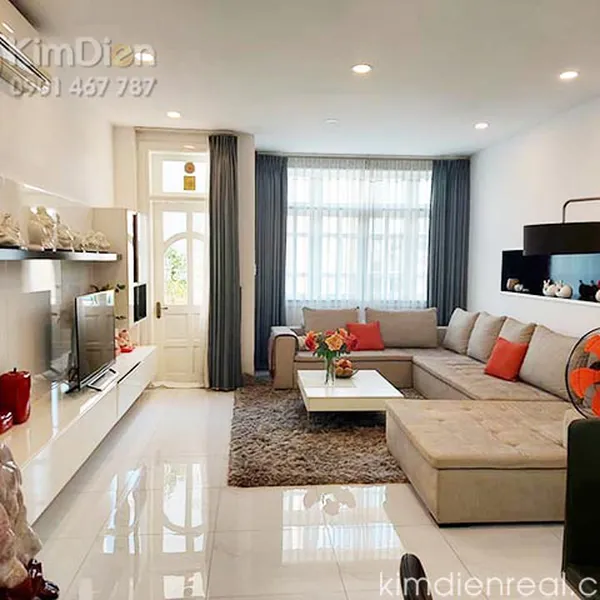 Bán Nhà Mặt Tiền Đường Nguyễn Canh Chân Quận 1