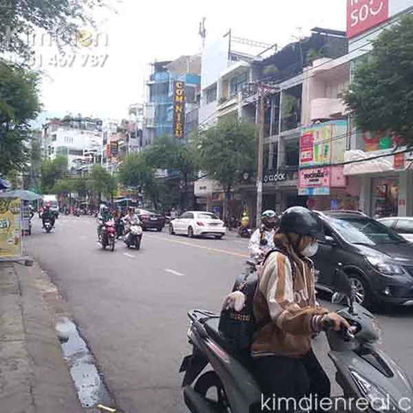 Bán Nhà Mặt Tiền Đường Nguyễn Gia Trí