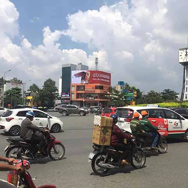 Bán Nhà Ngay Vòng Xoay Điện Biên Phủ Và Hoàng Sa
