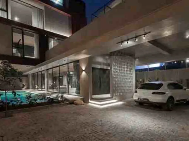 Bán Biệt Thự Đường Nguyễn Ư Dĩ Thảo Điền Hơn 500m2