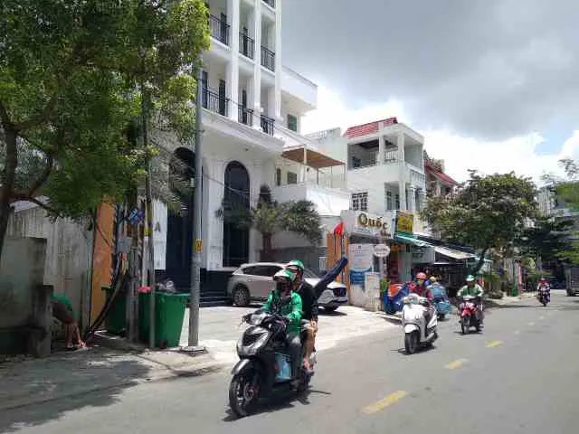Bán Biệt Thự Đường Quốc Hương Thảo Điền quận 2