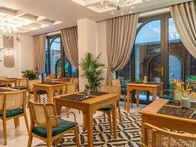 Cơ hội sở hữu khách sạn 4 sao tại TP. HCM – Giá hấp dẫn, thu nhập cao