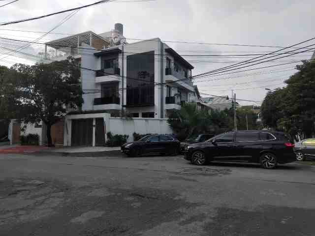 Cần Bán 300m2 Đất Biệt Thự Thảo Điền Quận 2