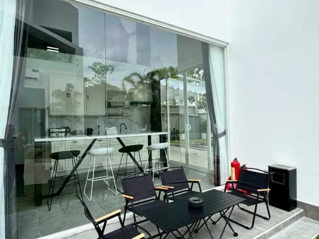 Cho thuê villa mới 100% Quận 2