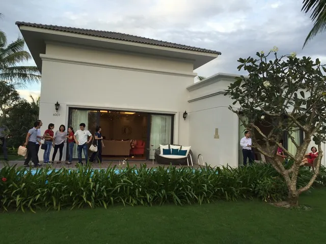 Bán biệt thự Thảo Điền phong cách châu Âu mới xây 5 năm