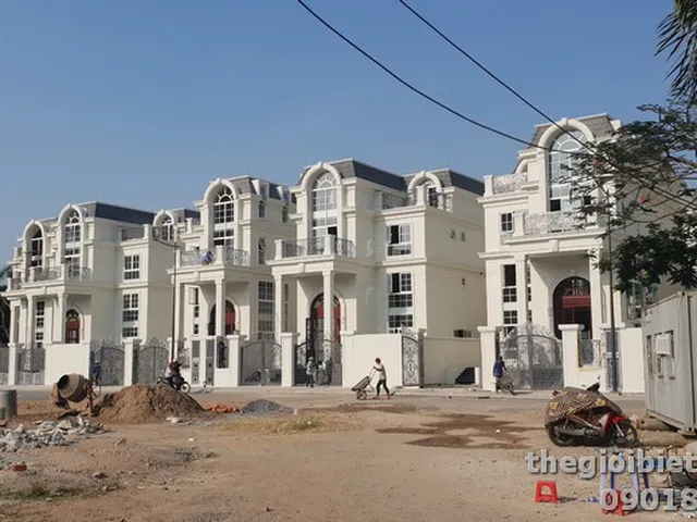 Bán căn biệt thự C4 King Crown đường Nguyễn Văn Hưởng Thảo Điền