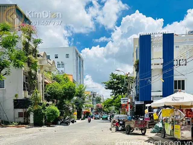 Bán Nhà Mặt Tiền Đường D5 Gần ĐH Giao Thông Vận Tải