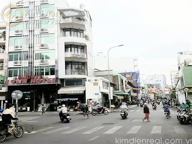 Bán Nhà Mặt Tiền Đường Đề Thám Phường Cô Giang Quận 1