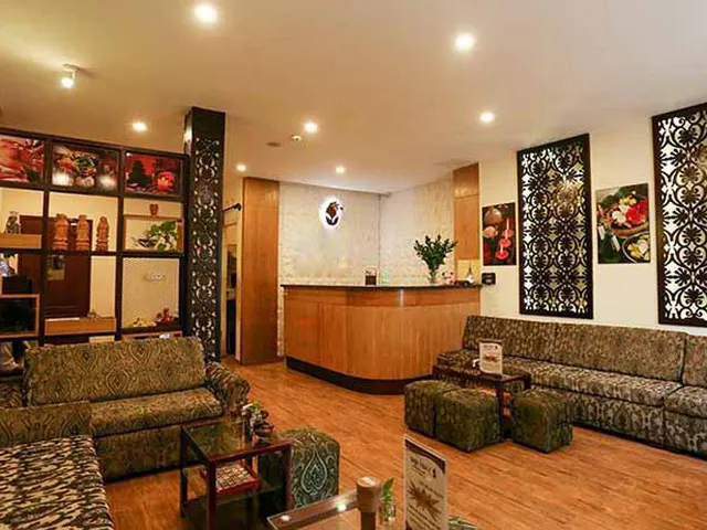 Bán Nhà Mặt Tiền Đường Nguyễn Văn Cừ Quận 1 Tiện Cho Thuê