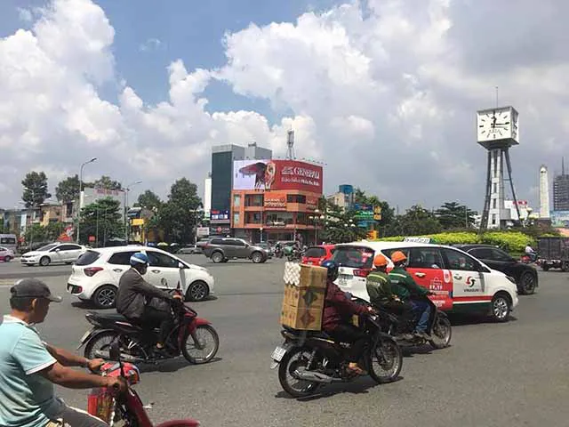 Bán Nhà Ngay Vòng Xoay Điện Biên Phủ Và Hoàng Sa