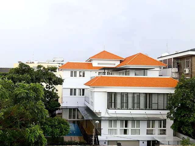 CHO THUÊ BIỆT THỰ THẢO ĐIỀN MĂT TIỀN NGUYỄN VĂN HƯỞNG GIÁ 6.500$